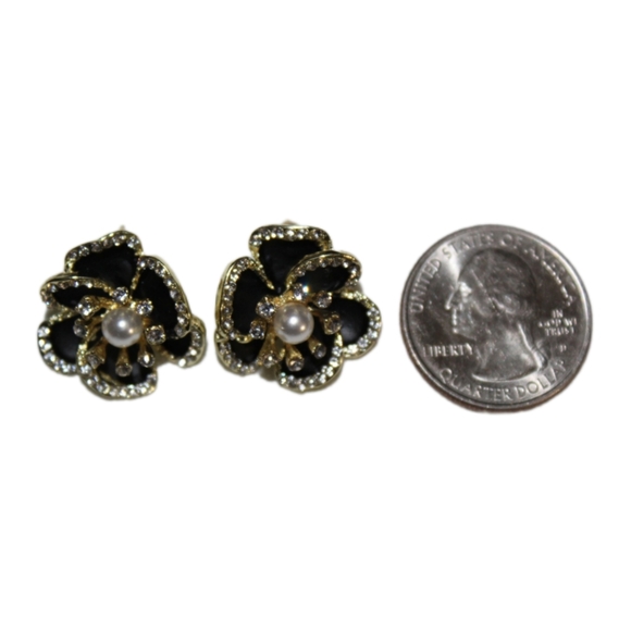 Rhinestone Flower Pearl Earrings - Picture 15 of 16